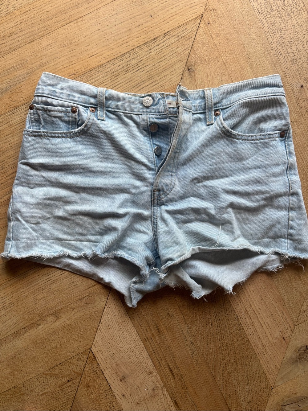 Levi’s wedgie shorts